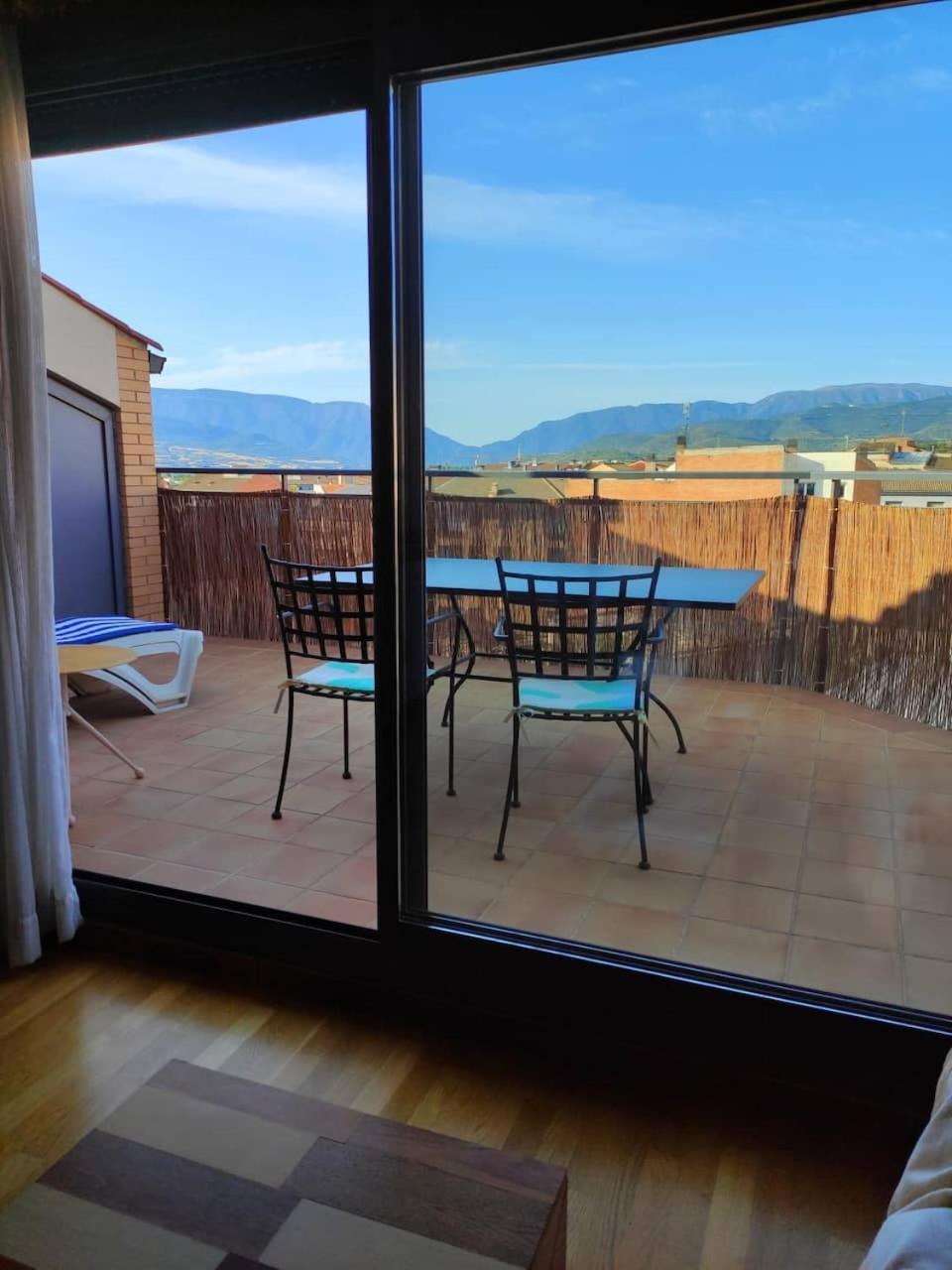 Acogedor Atico Duplex En Tremp Διαμέρισμα Εξωτερικό φωτογραφία